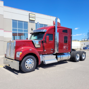 2025 Kenworth W990 - Tandem Sleeper (995985)