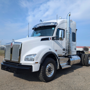 2025 Kenworth T880 - Tandem Sleeper (981933)