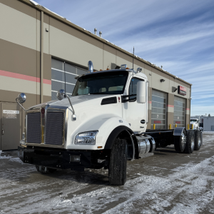 2025 Kenworth T880 - Tandem  Daycab - Mixer Spec (987552)