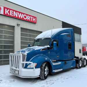 2021 Kenworth T680 - Tandem Sleeper (977993)