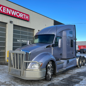2021 Kenworth T680 - Tandem Sleeper (977996)