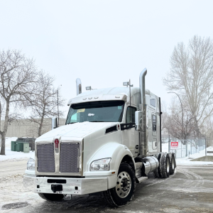 2025 Kenworth T880 - Tandem Sleeper (983406)