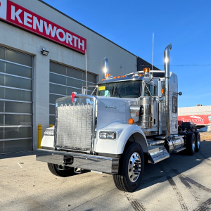 2025 Kenworth W900B - Tandem Tractor (997883)